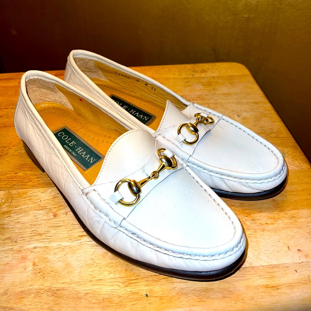 Cole HAAN CRÈME LEATHER LOAFERS